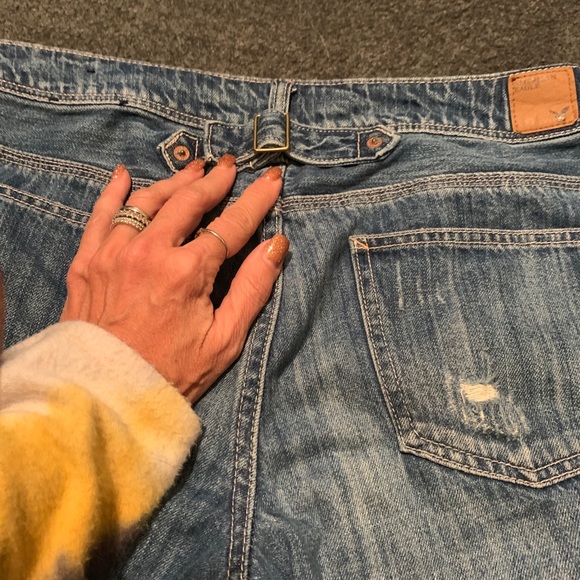 Women's American Eagle- holes in front- - Picture 5 of 5